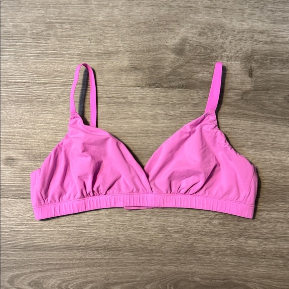 SKIMS Other - SKIMS Fits Eveybody Crossover Bralette — Neon Orchid